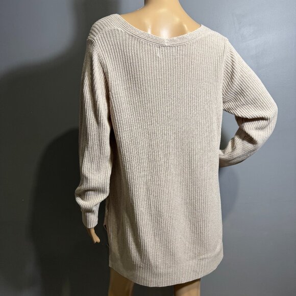 Old Navy Beige Ribbed Knit Sweater 🤎 Relaxed Fit ~ Soft Neutral Pullover - Picture 4 of 4